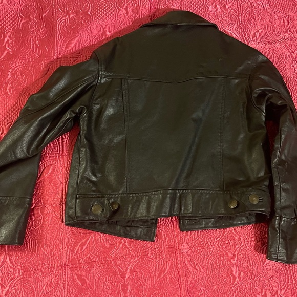 Vintage women’s  Black soft leather jacket size small brand: Comint - Picture 2 of 3